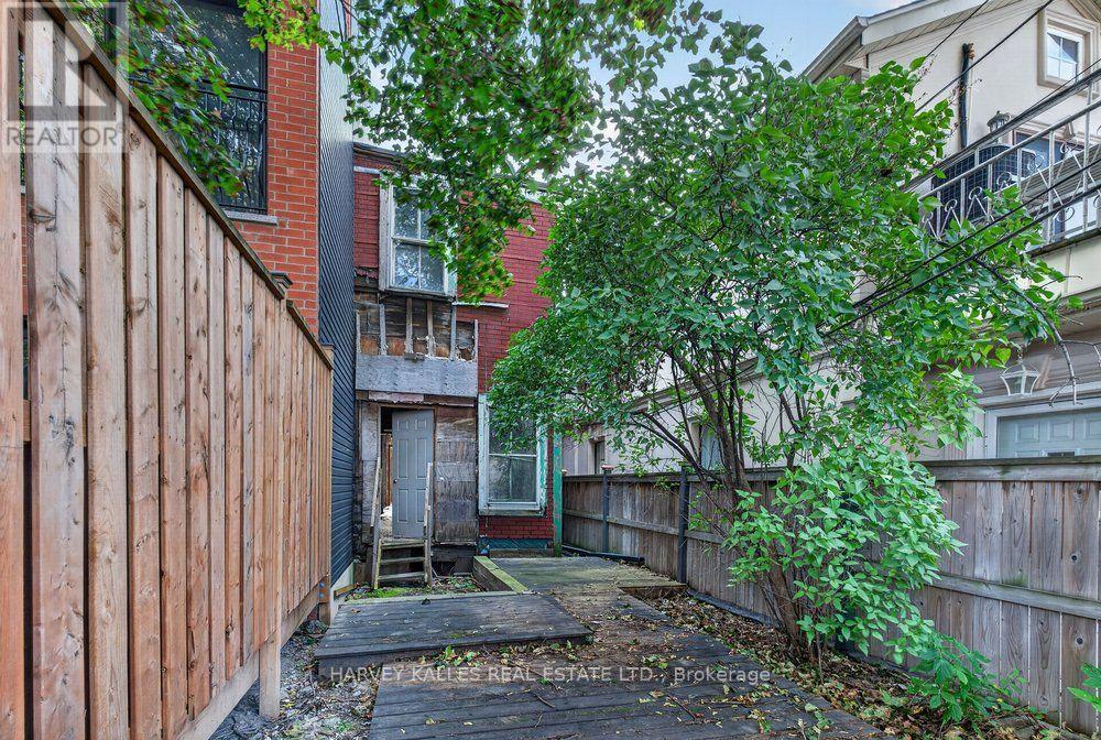483 ROXTON ROAD
