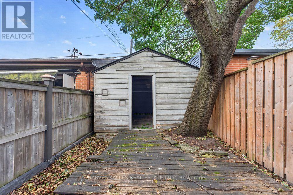 483 ROXTON ROAD