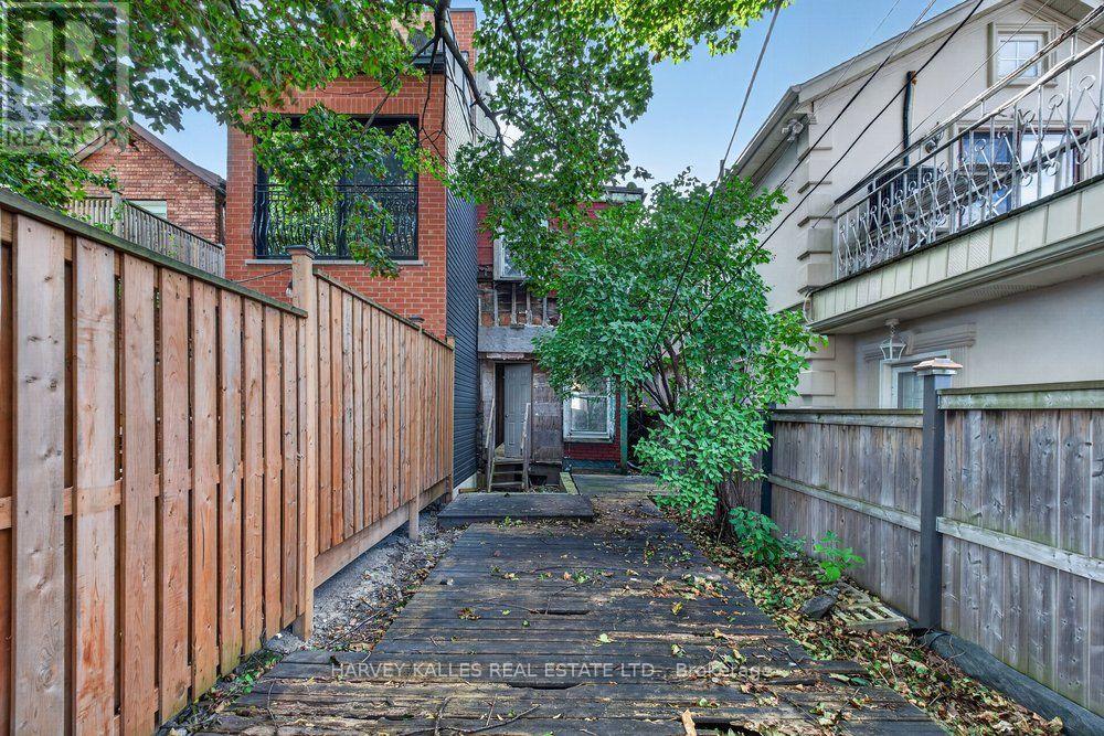 483 ROXTON ROAD