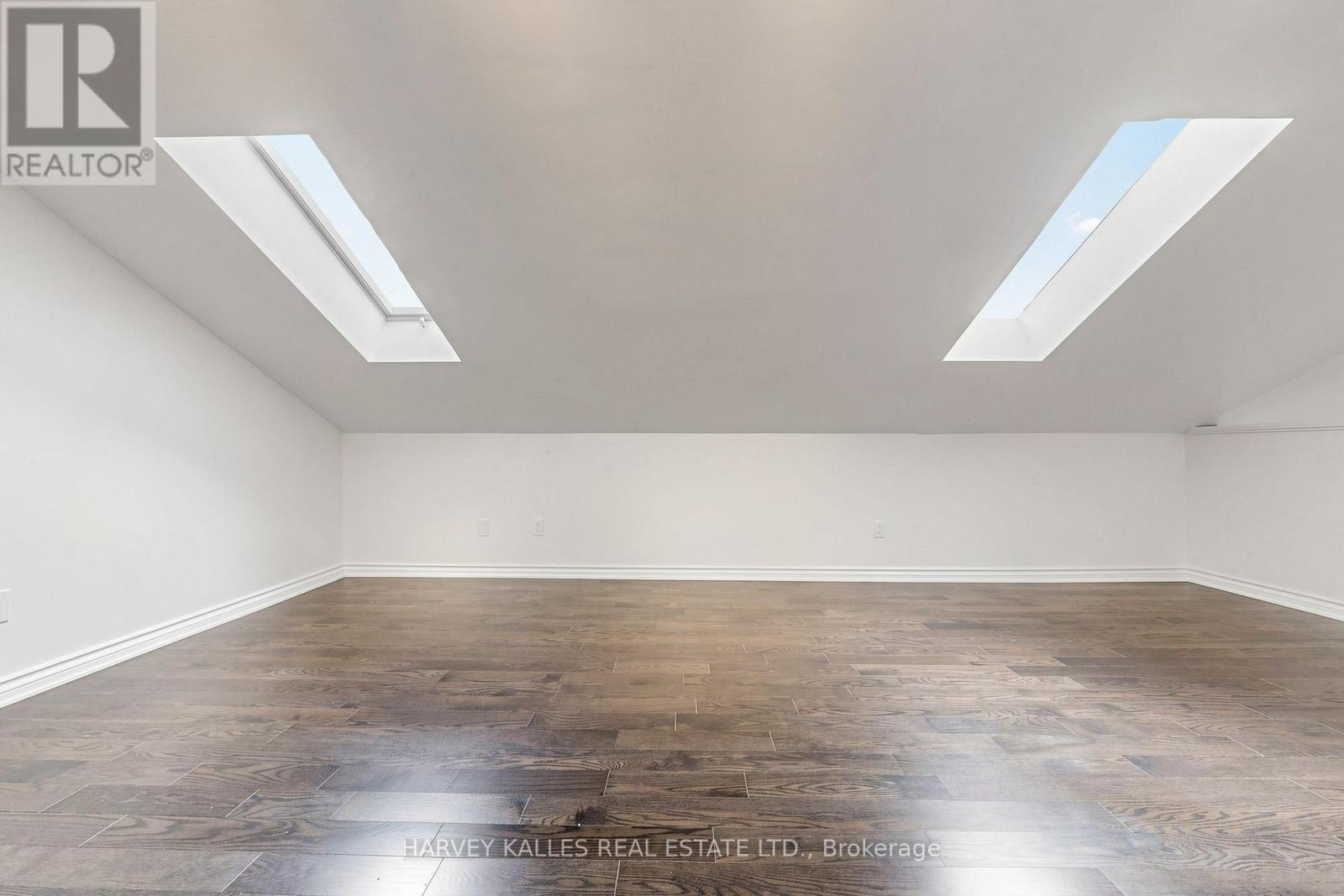 2 - 1170 AVENUE ROAD