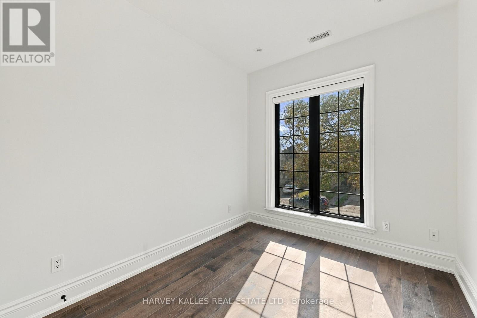 26 ST GERMAIN AVENUE