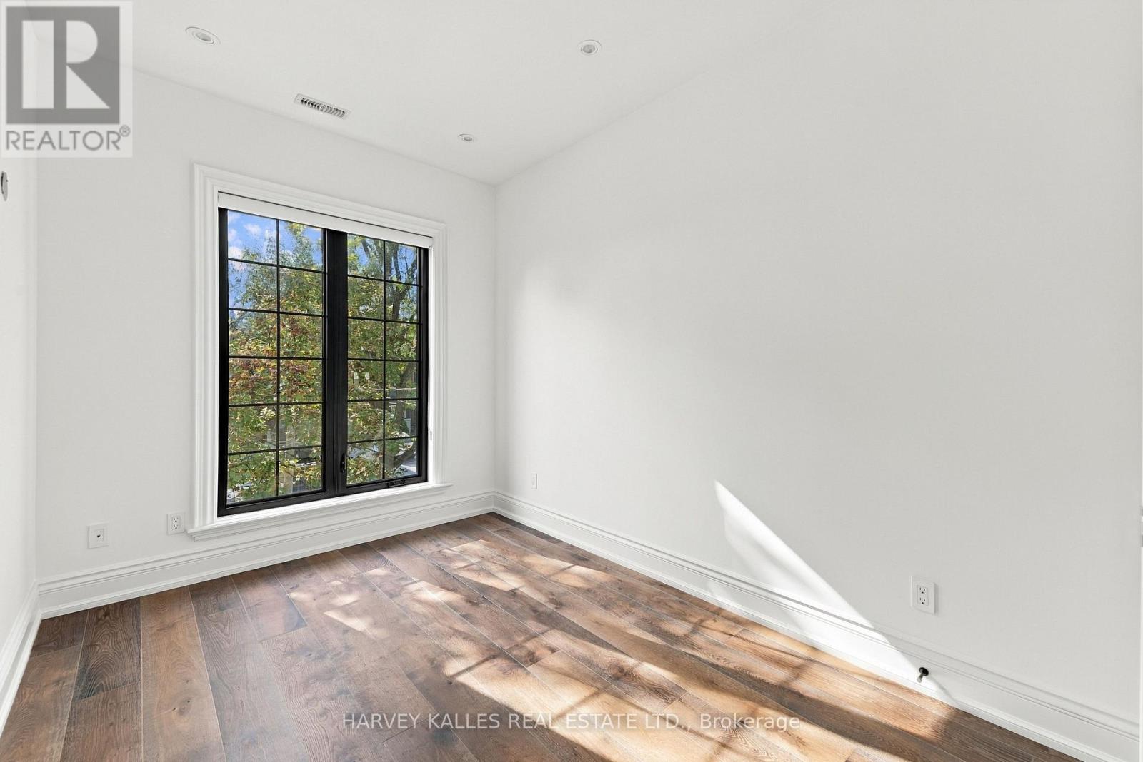 26 ST GERMAIN AVENUE