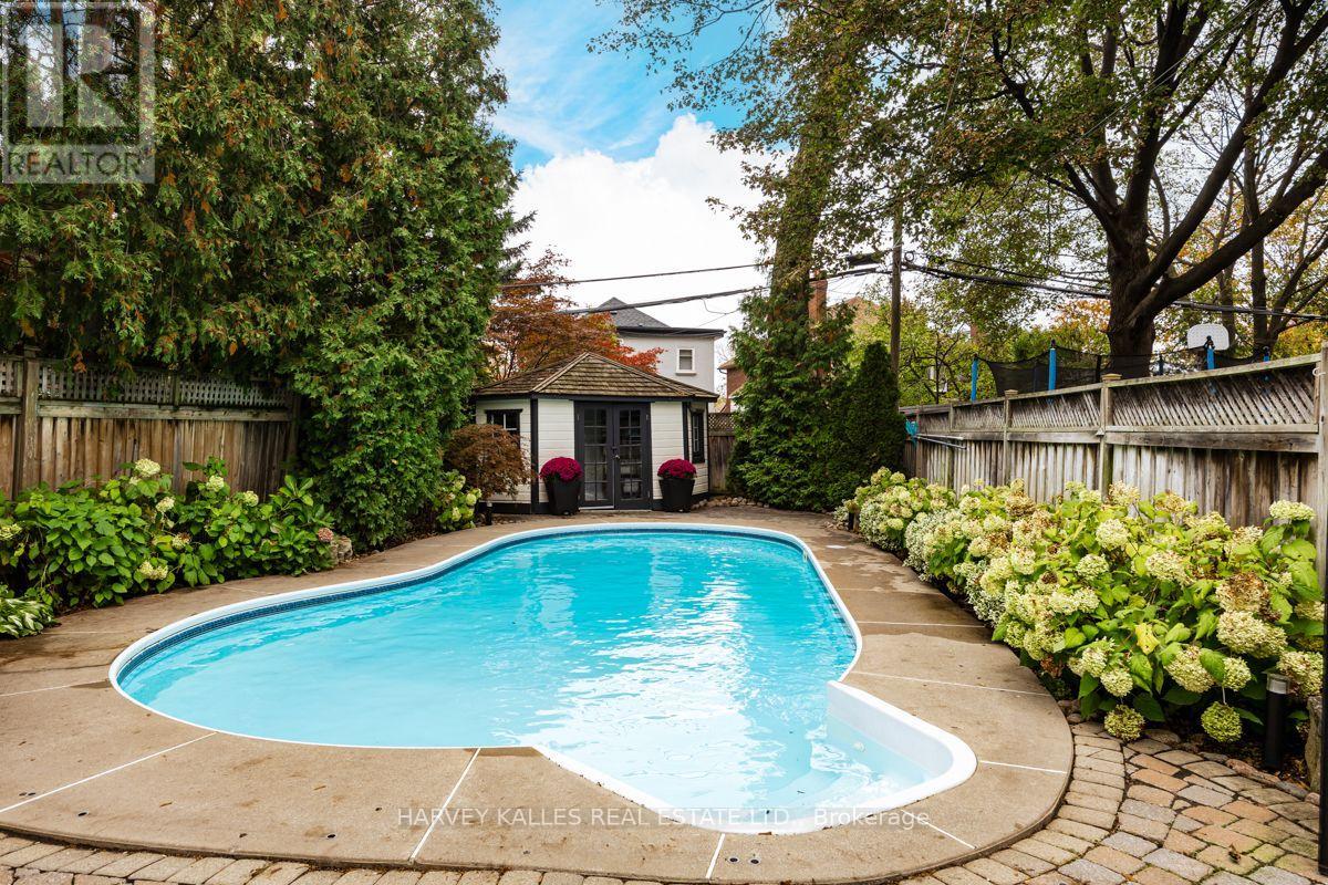 110 CHATSWORTH DRIVE