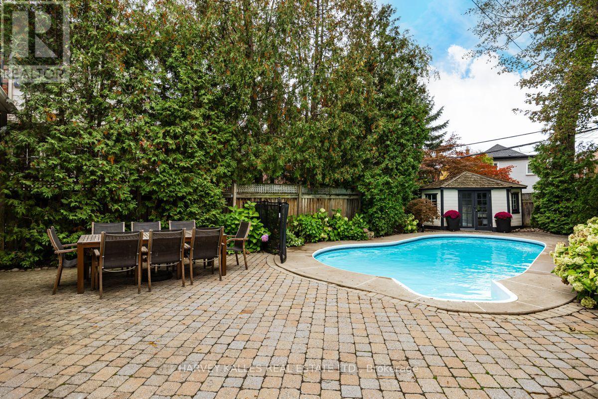 110 CHATSWORTH DRIVE