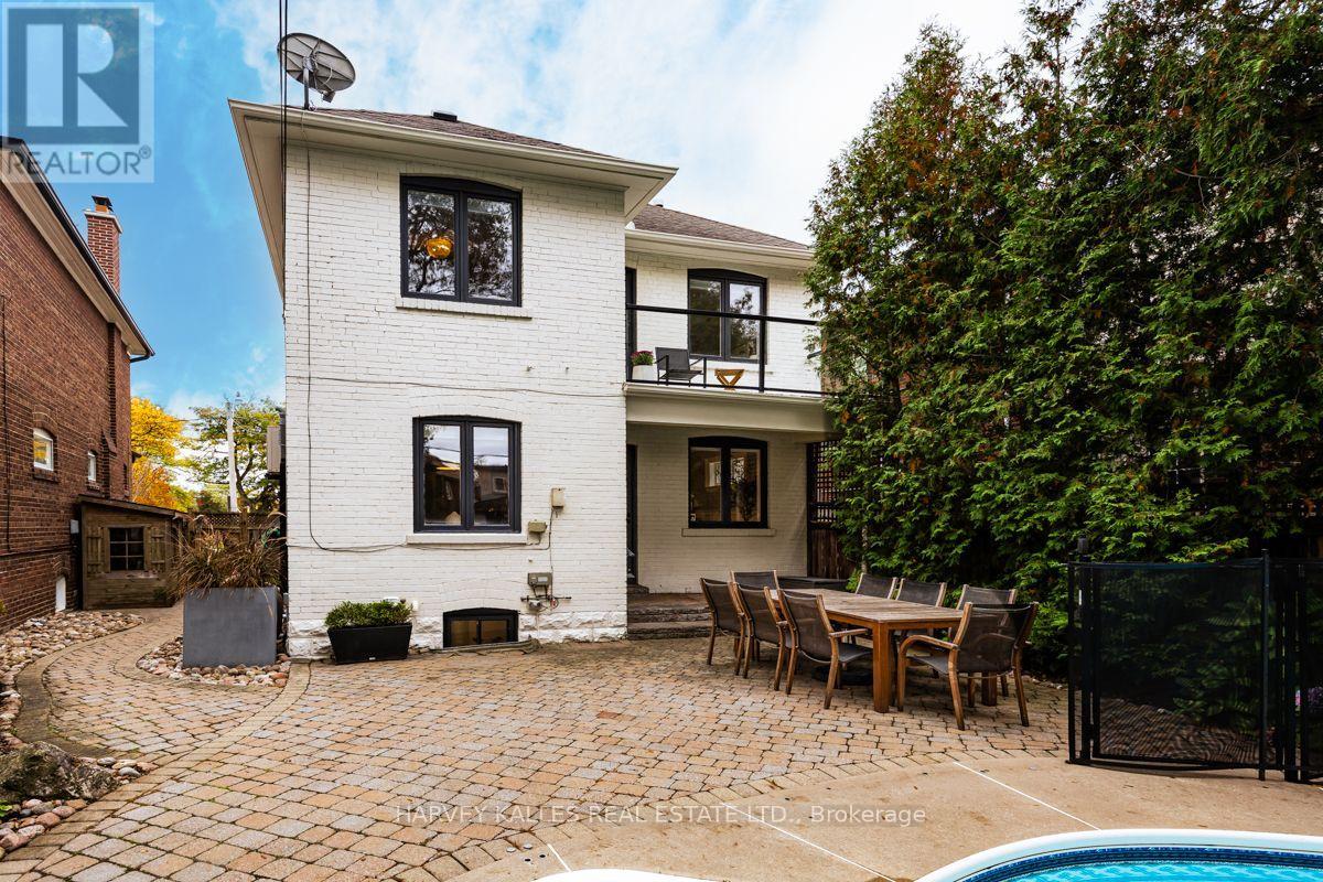 110 CHATSWORTH DRIVE