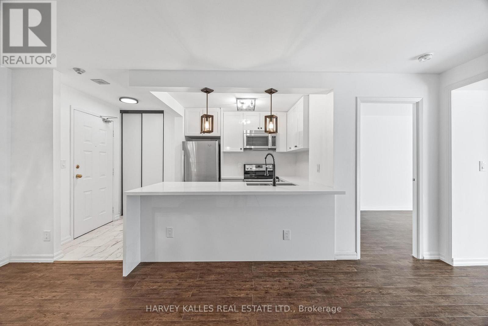 214 222 The Esplanade Unit 214 Toronto Waterfront Communities Ontario Ca M5a4m8 30419594