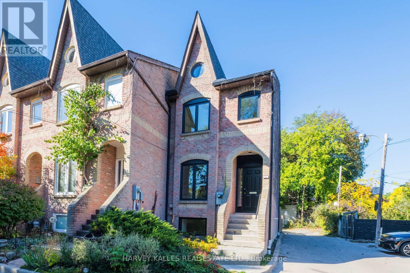 16 St James Court Toronto Cabbagetown South St James Town Ontario Ca M4x1x4 30428609