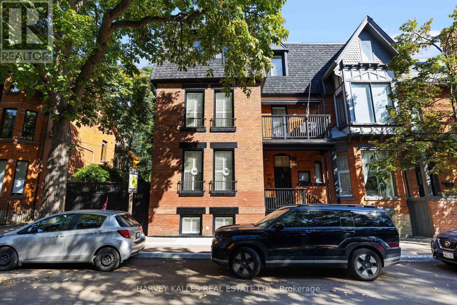 489 Street Toronto Cabbagetown South St James Town Ontario Ca M4x1m8 30429927