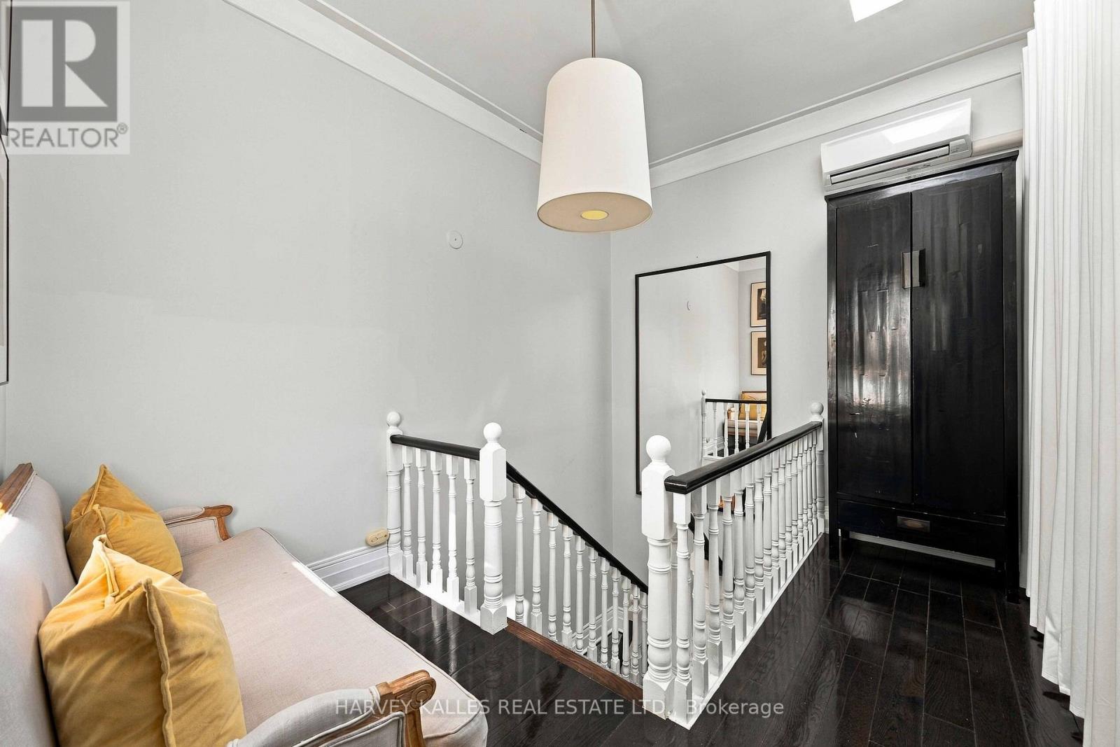 489 STREET