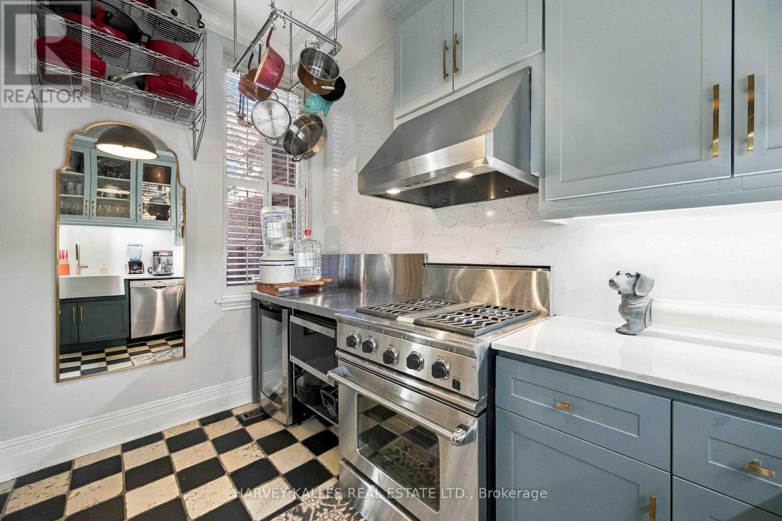 489 STREET