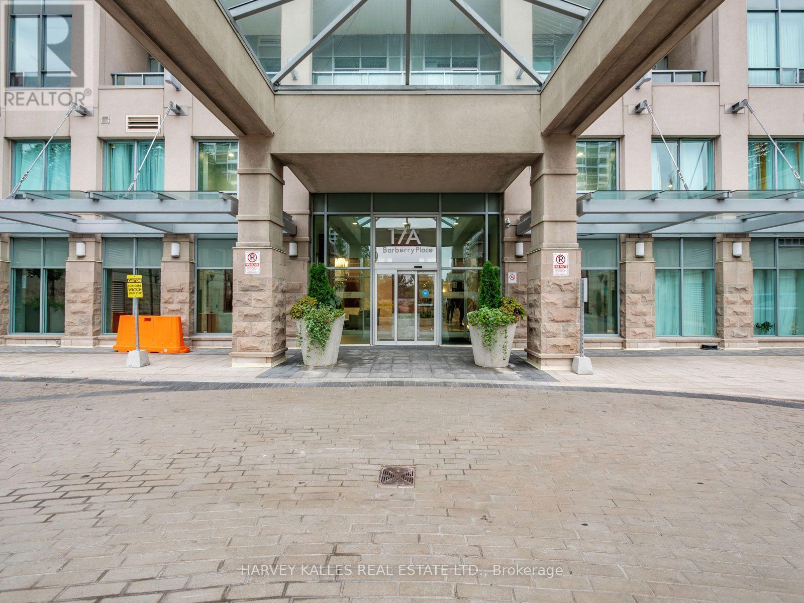 1814 - 17 BARBERRY PLACE Unit: 1814