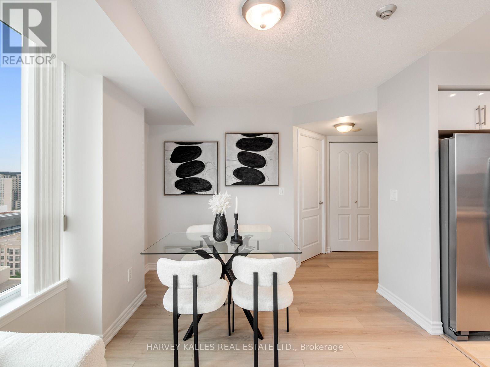 1814 - 17 BARBERRY PLACE Unit: 1814
