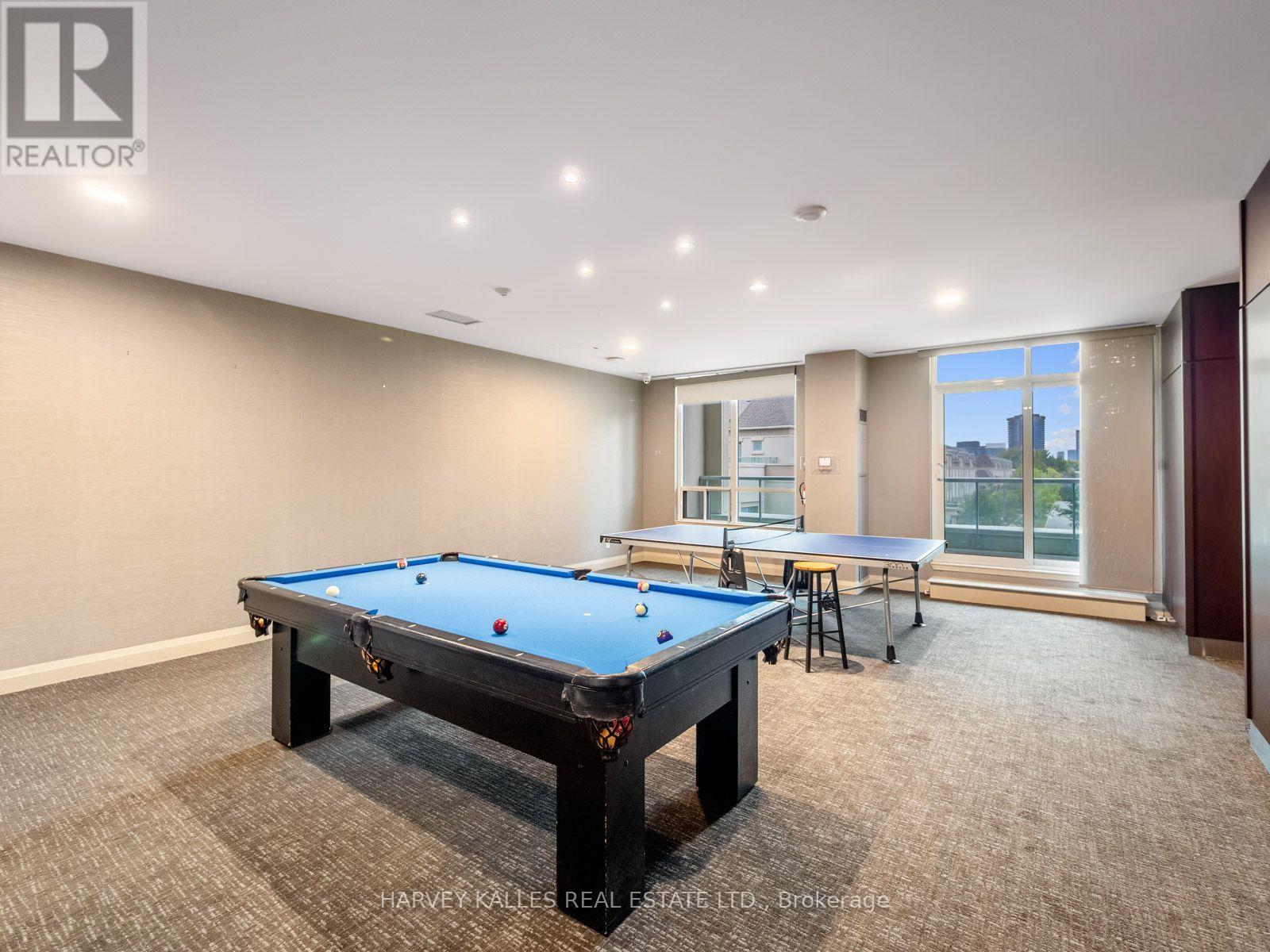 1814 - 17 BARBERRY PLACE Unit: 1814