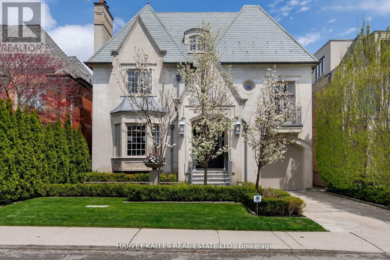 215 Dunvegan Road Toronto Forest Hill South Ontario Ca M5p2p2 30434712