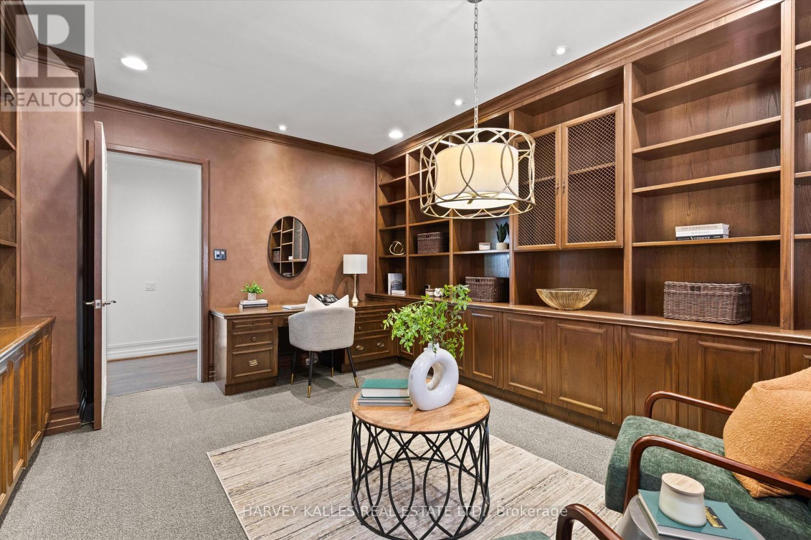 111 LAURELCREST AVENUE