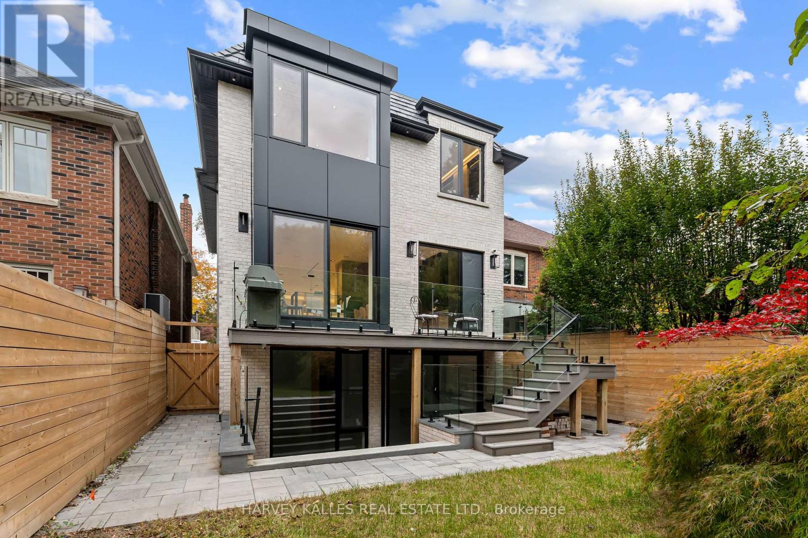 33 SAINT HILDA'S AVENUE
