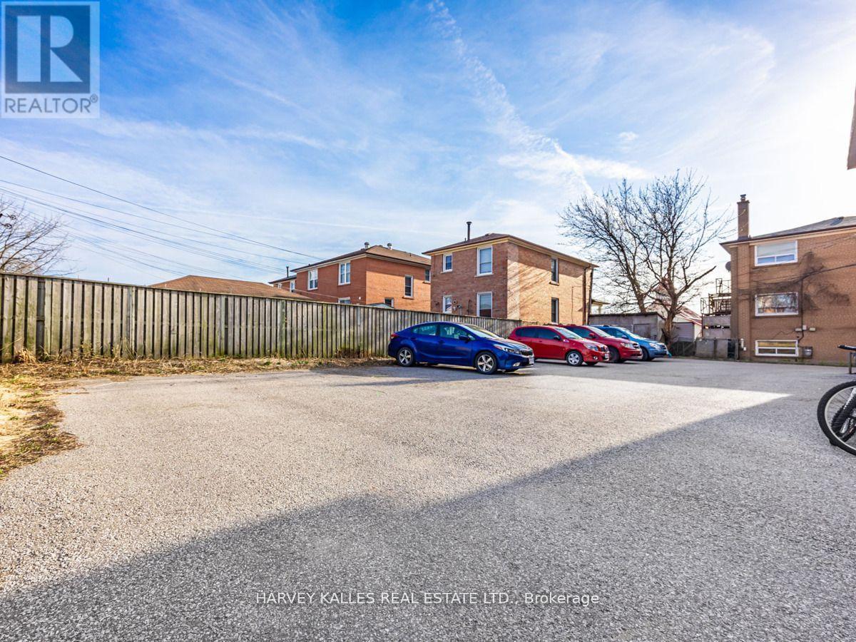 561-563 DANFORTH ROAD