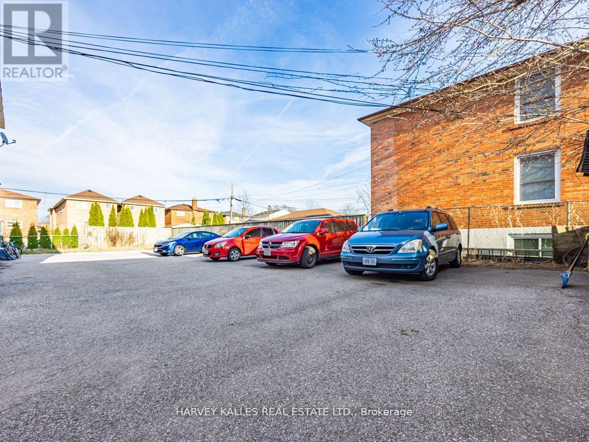 561-563 DANFORTH ROAD