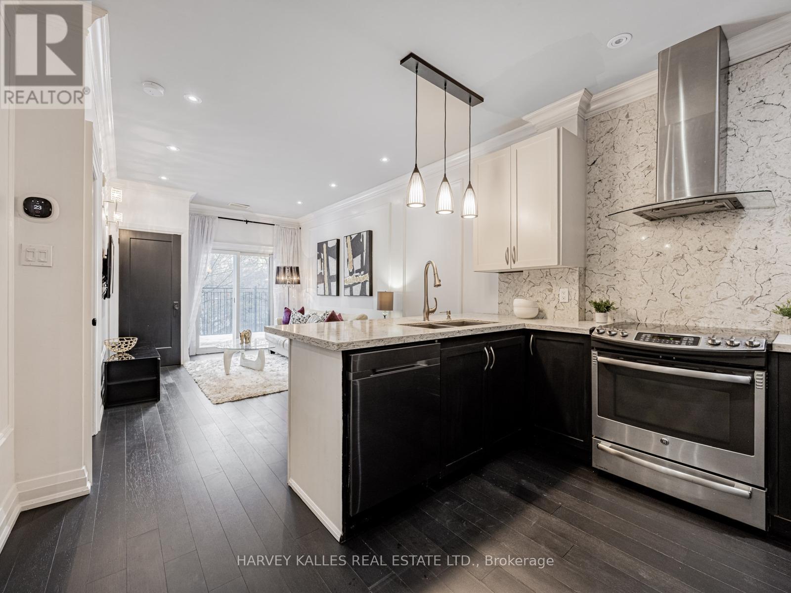 126 - 2351 KENNEDY ROAD