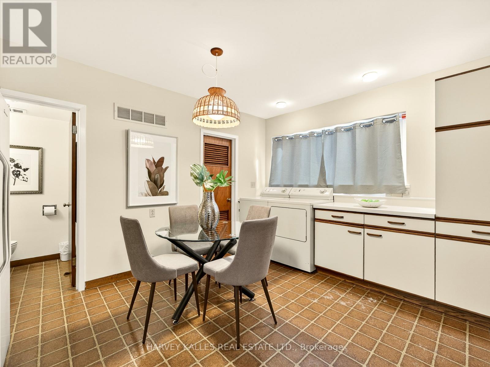 12 LADYSBRIDGE DRIVE