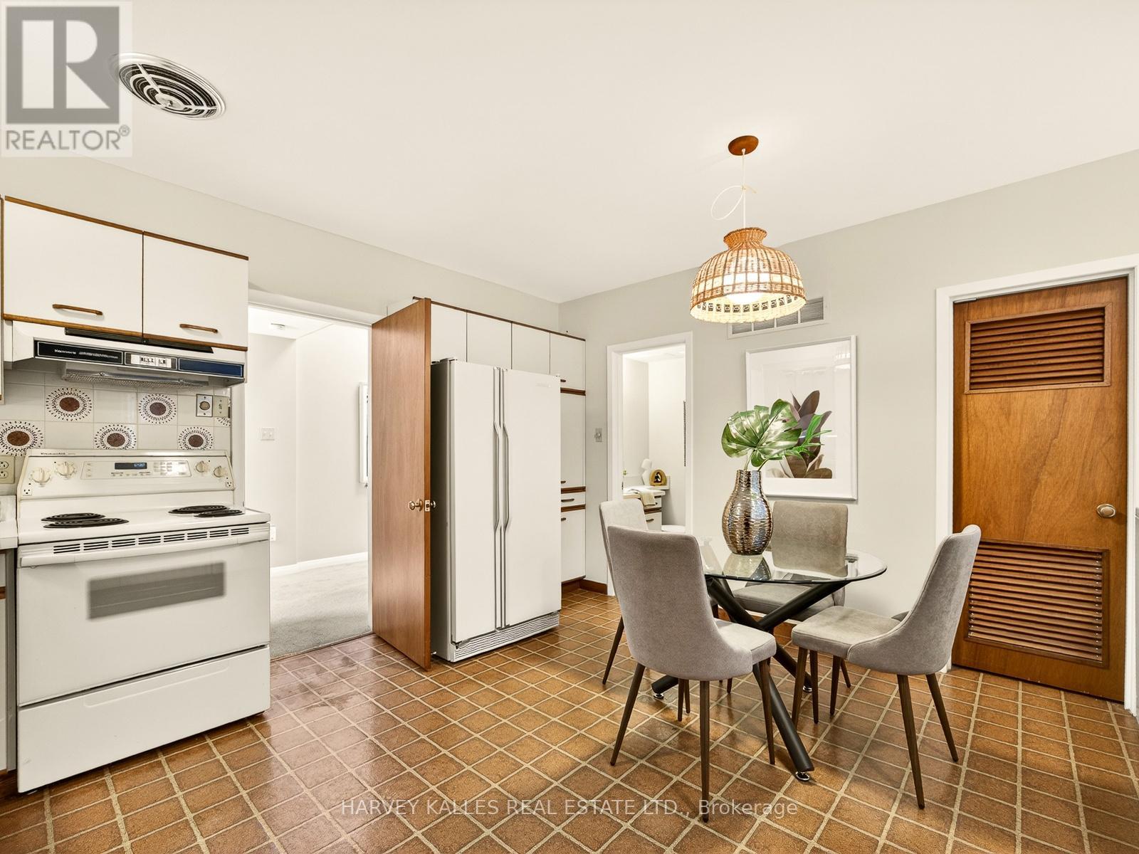 12 LADYSBRIDGE DRIVE