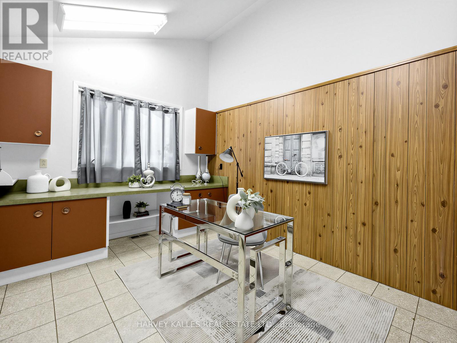 12 LADYSBRIDGE DRIVE