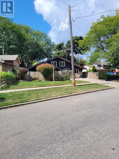 12 LADYSBRIDGE DRIVE