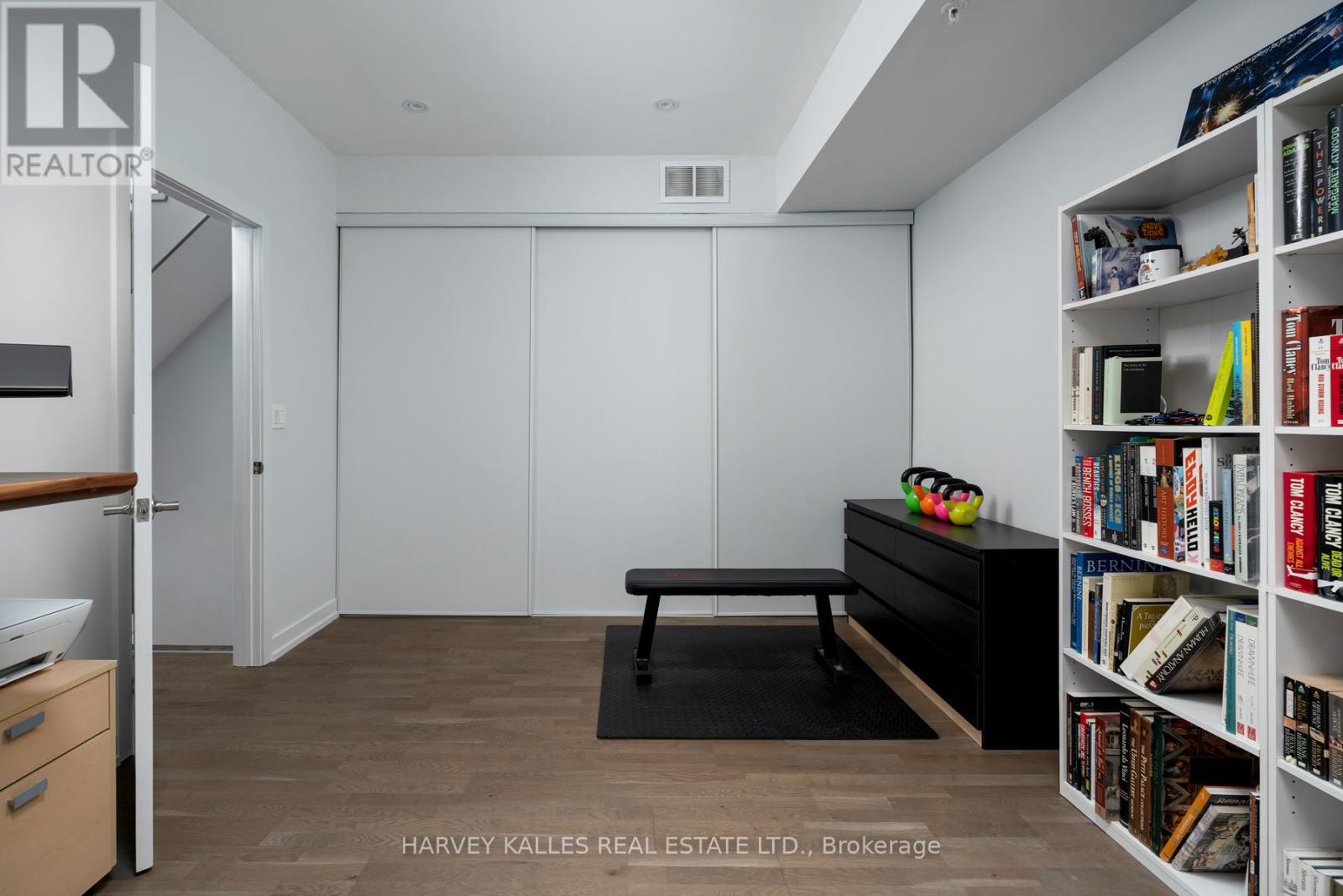 45 - 140 BROADVIEW AVENUE