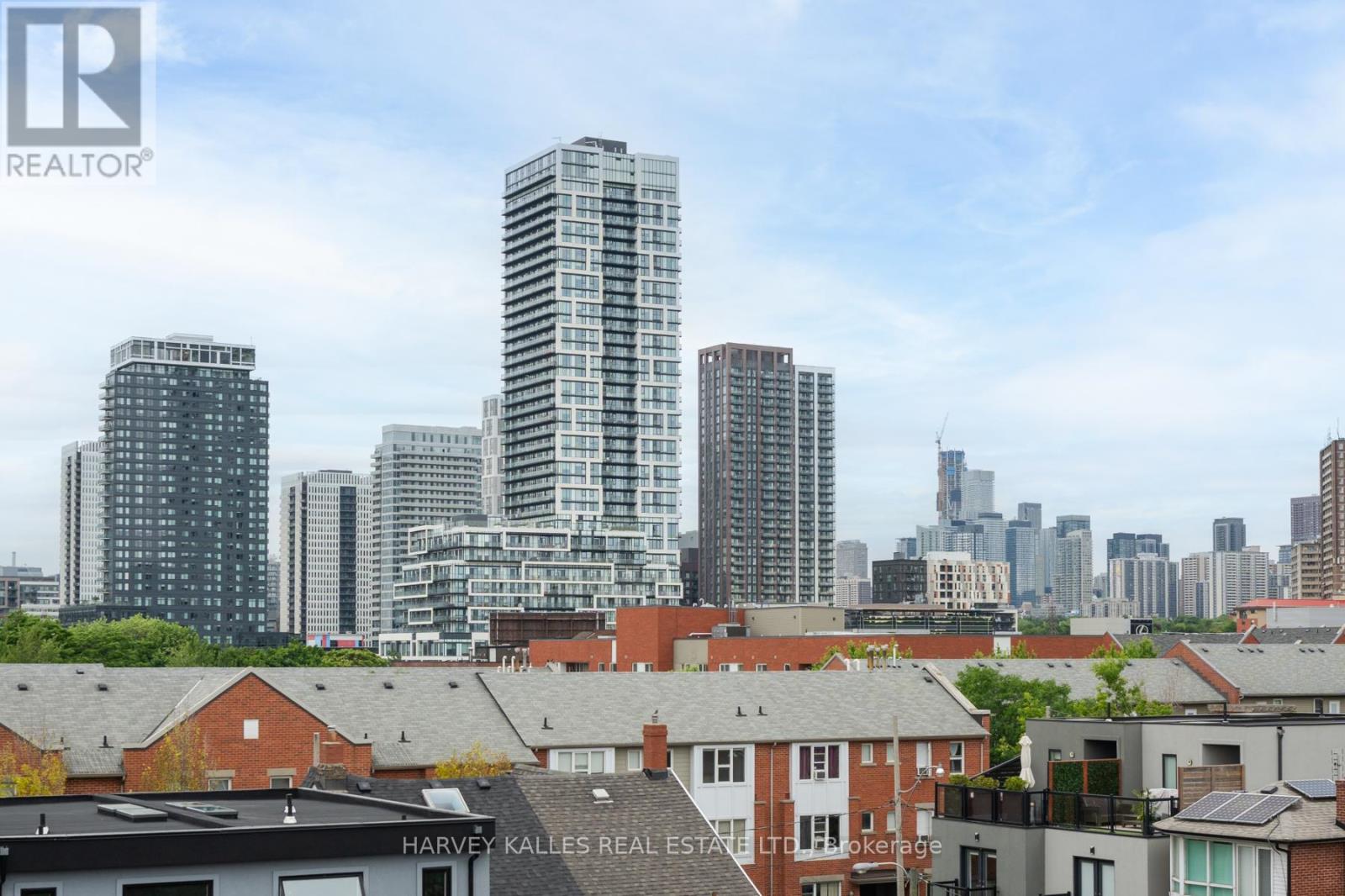 45 - 140 BROADVIEW AVENUE