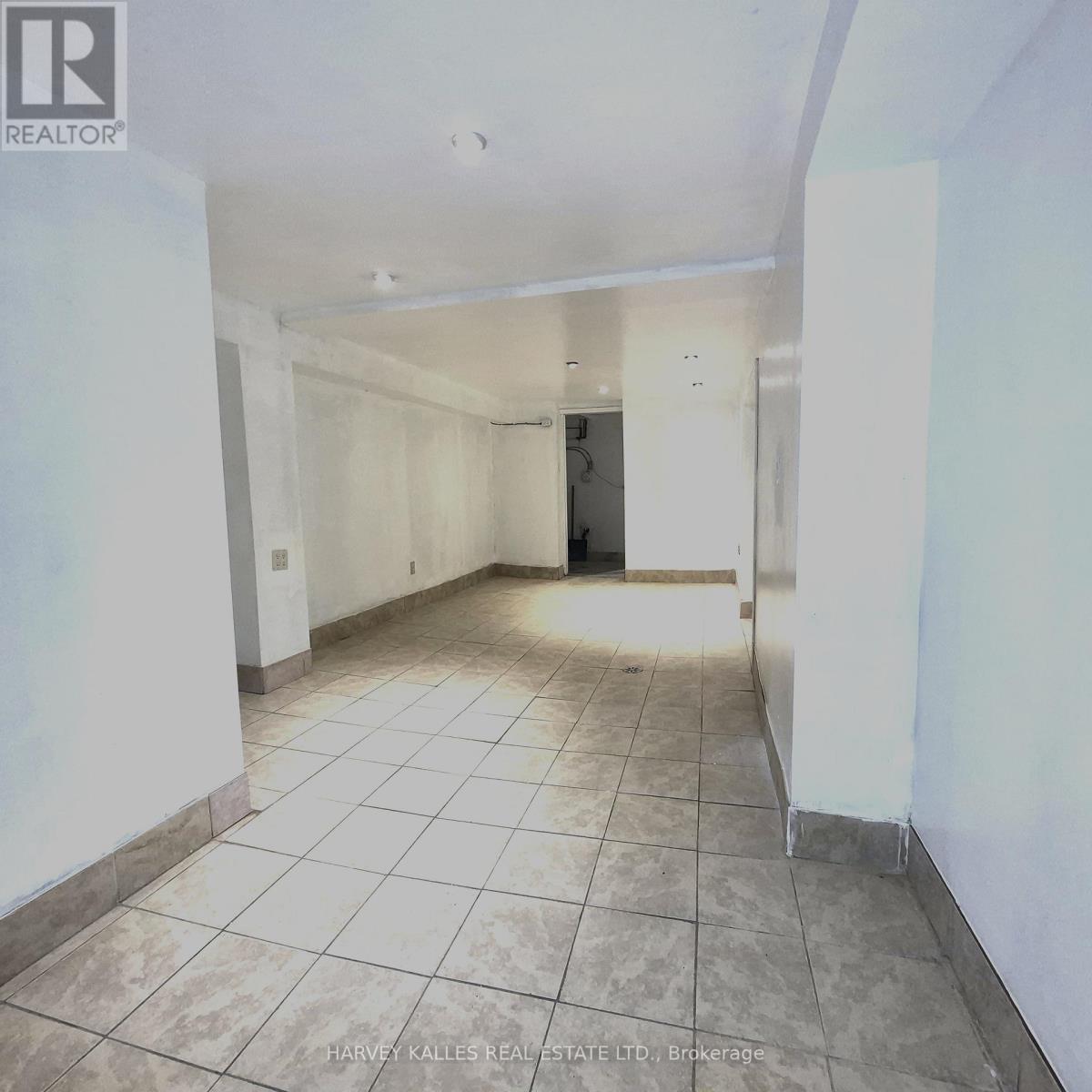 1175 VICTORIA PARK AVENUE