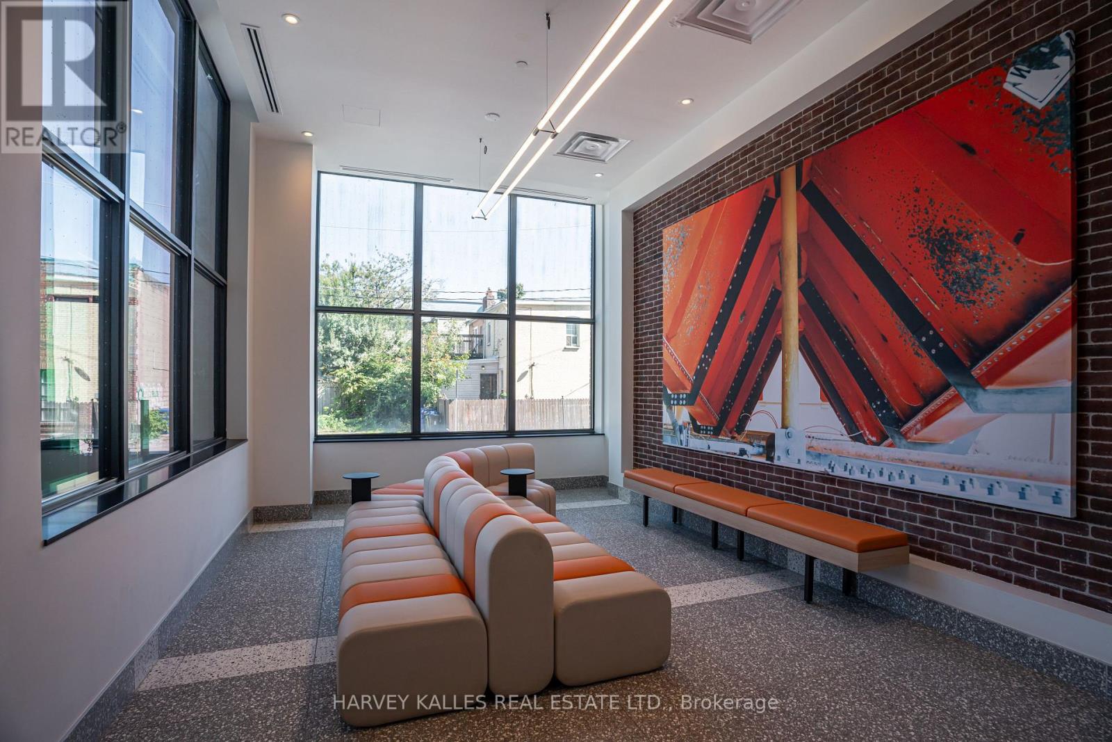 541 - 150 LOGAN AVENUE