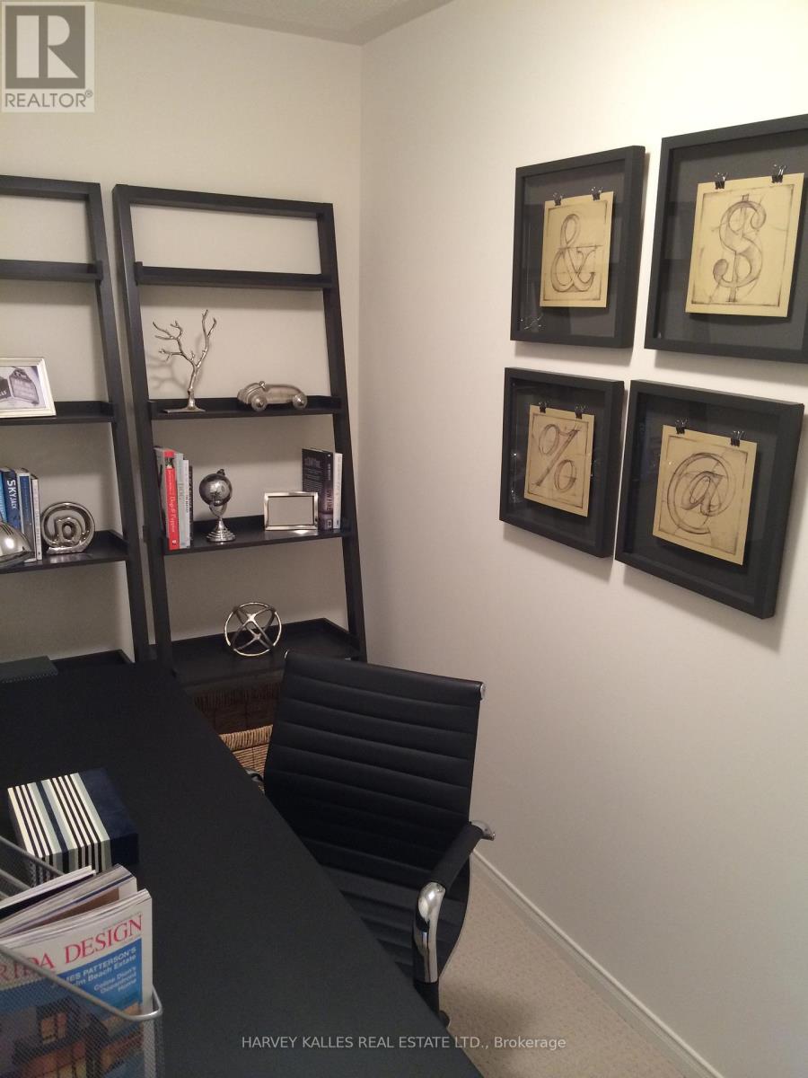 10 - 1961 VICTORIA PARK AVENUE