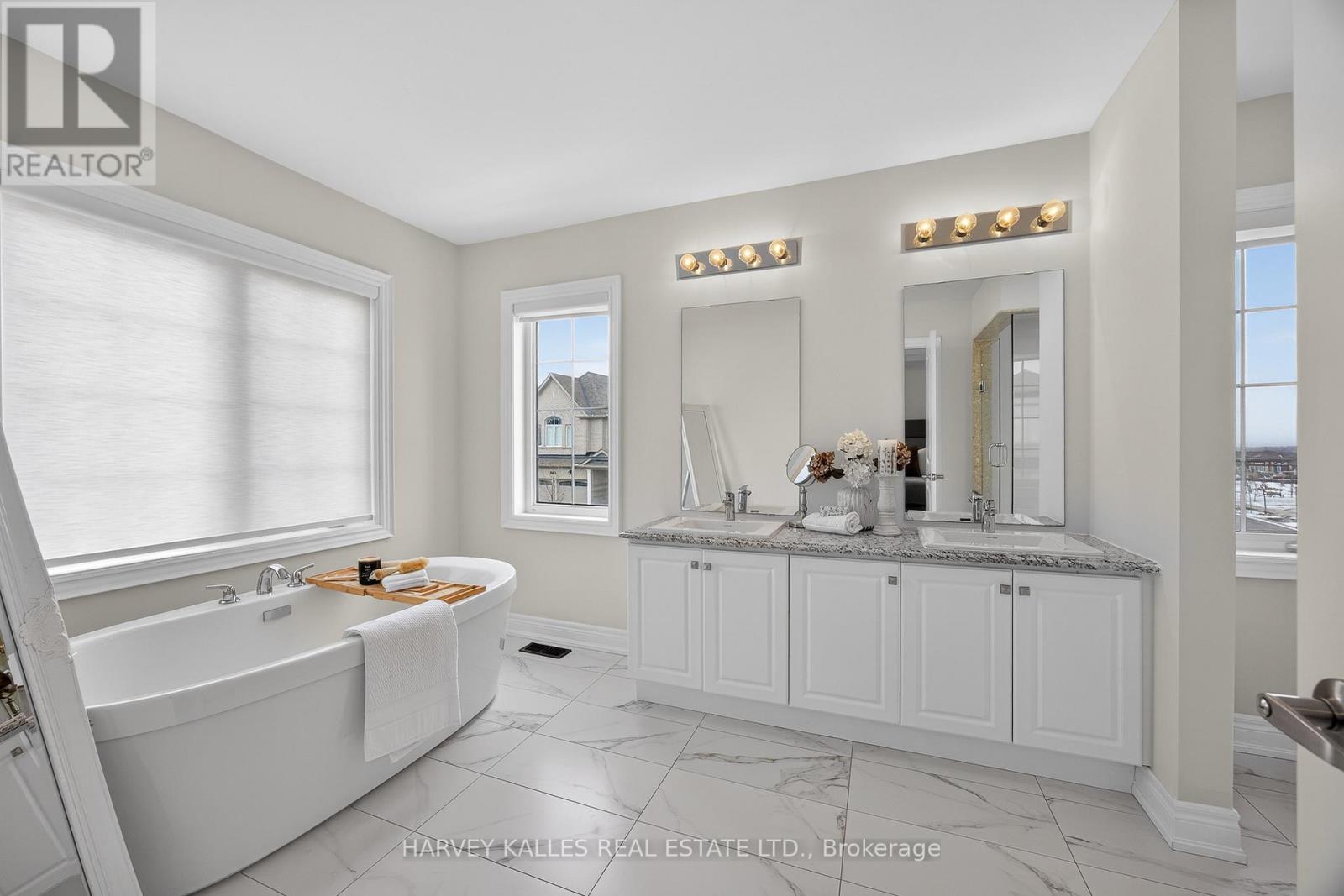 1002 KINGPEAK CRESCENT