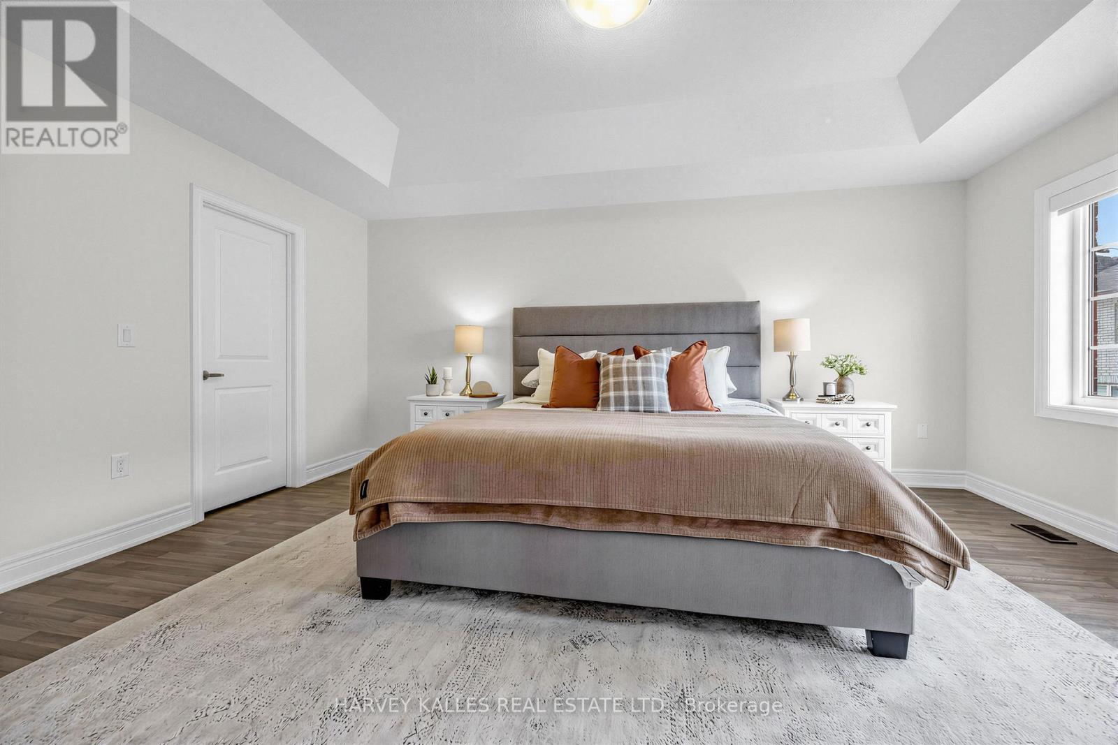 1002 KINGPEAK CRESCENT