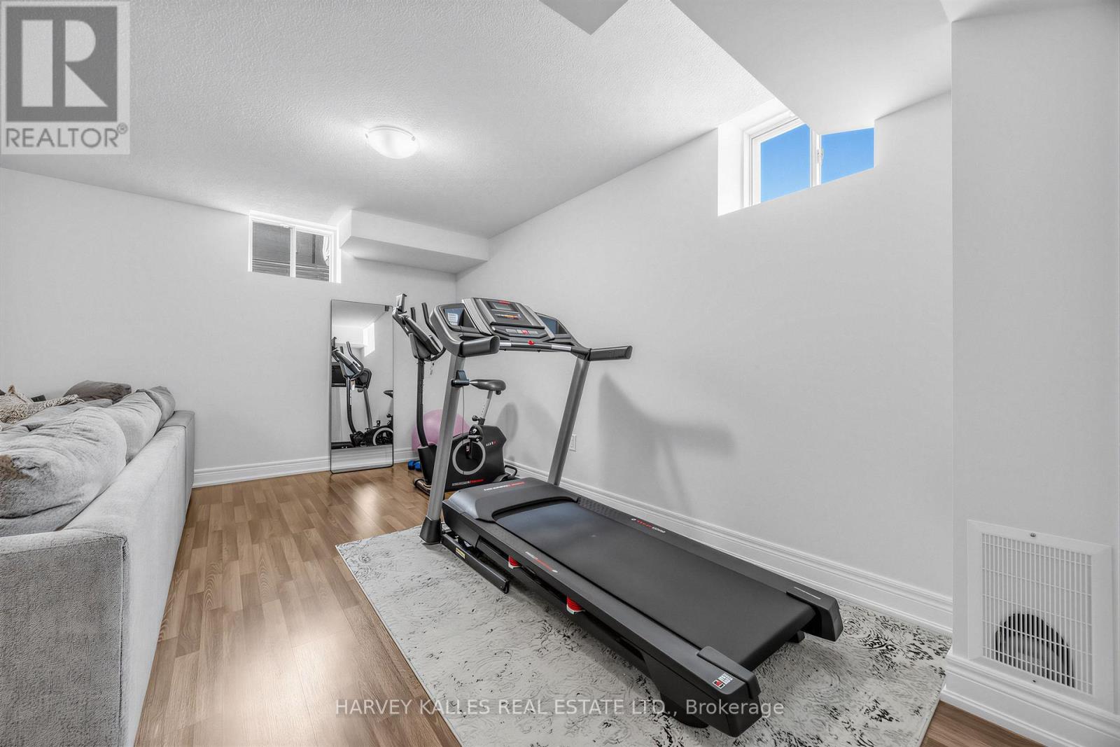 1002 KINGPEAK CRESCENT