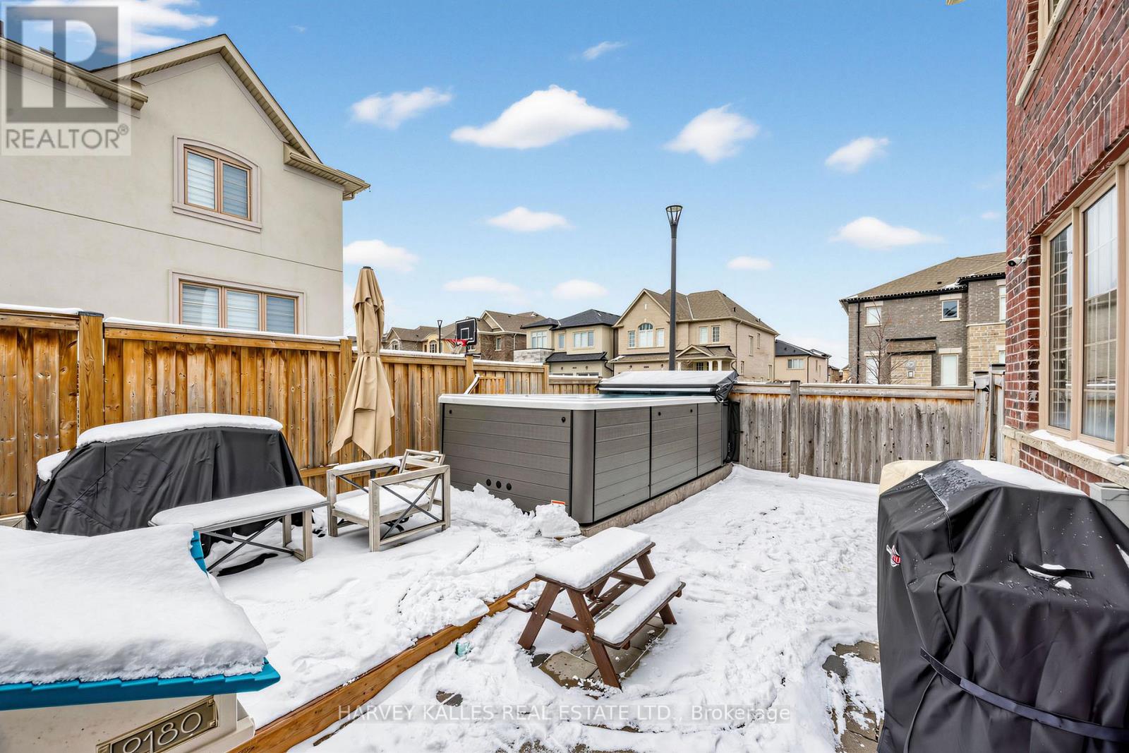 1002 KINGPEAK CRESCENT