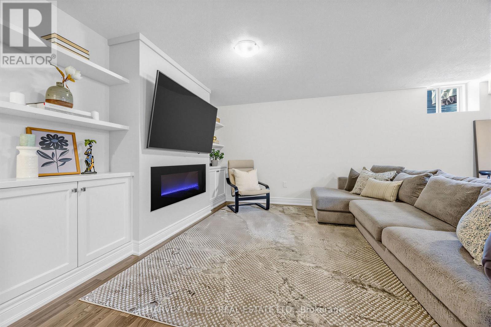 1002 KINGPEAK CRESCENT