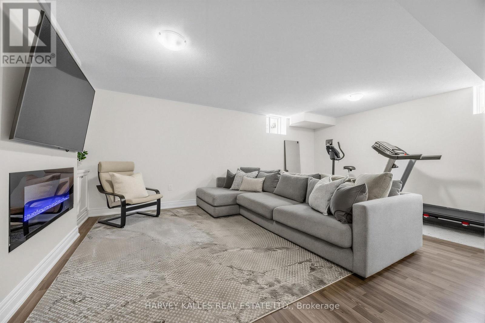 1002 KINGPEAK CRESCENT