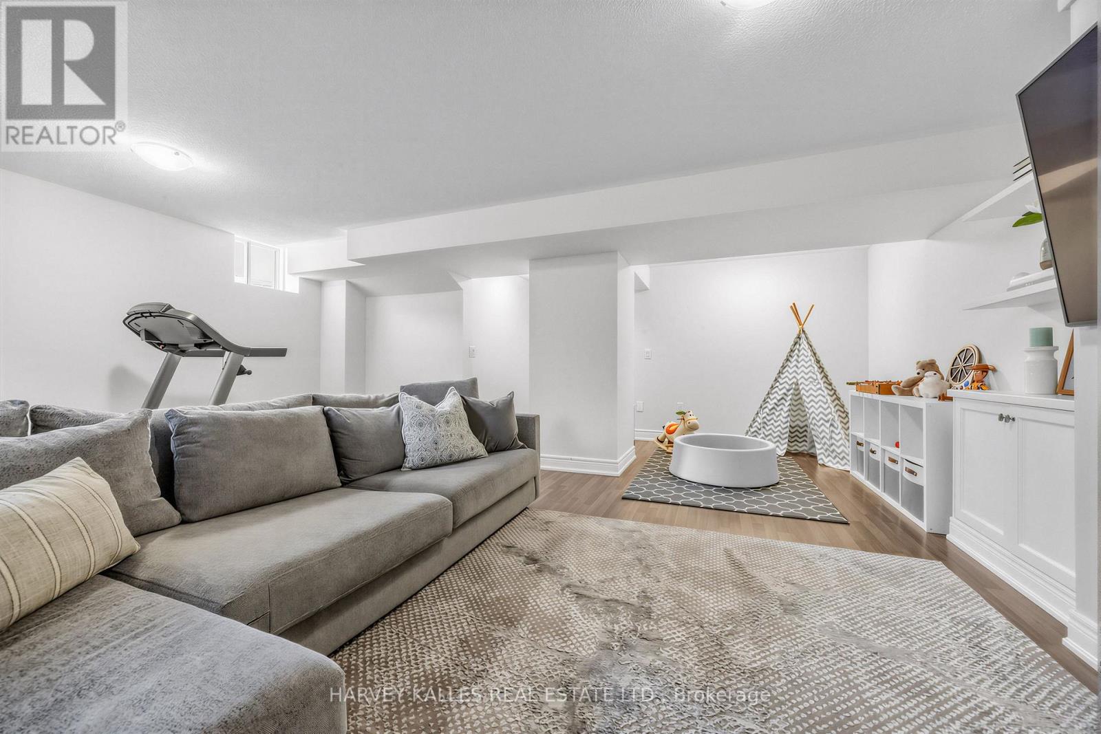 1002 KINGPEAK CRESCENT