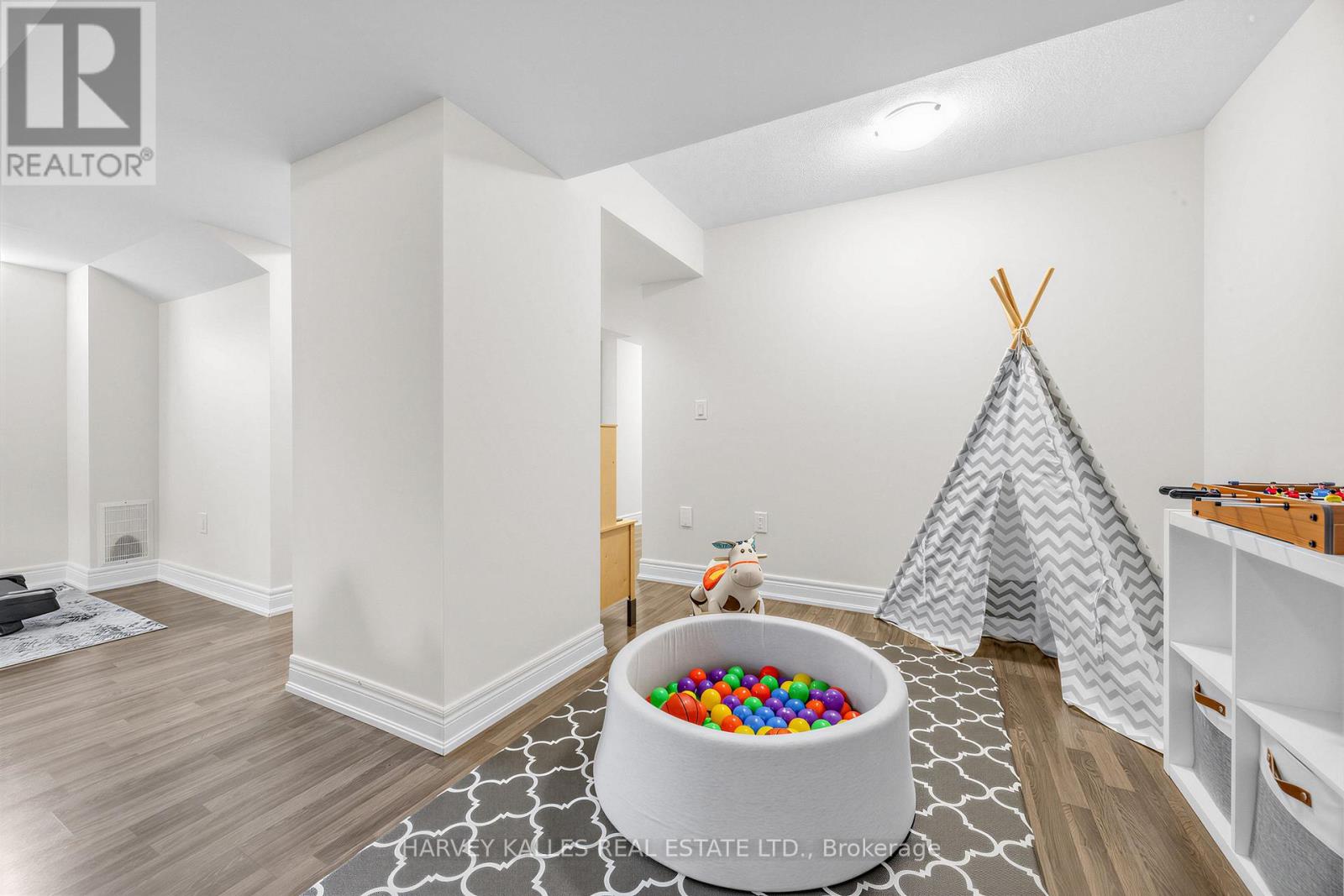 1002 KINGPEAK CRESCENT