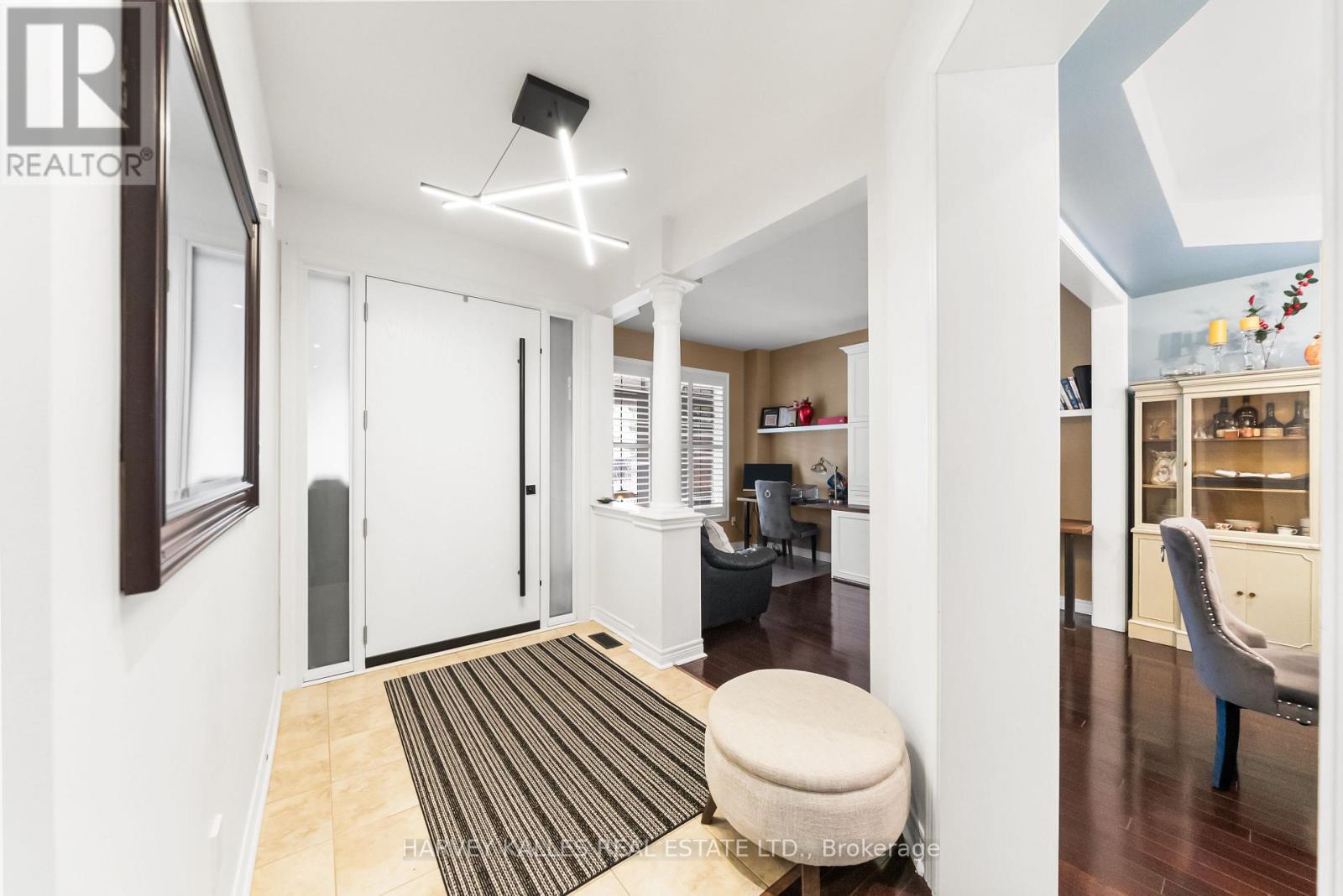 86 ROCKLAND CRESCENT