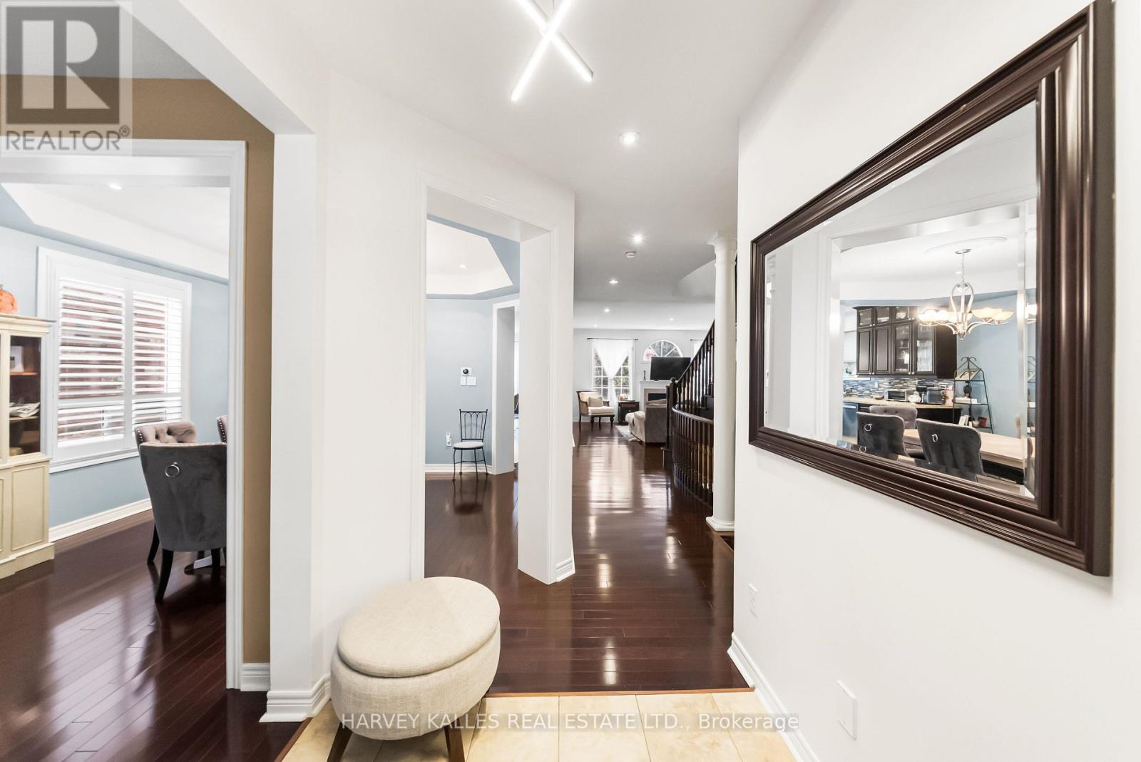 86 ROCKLAND CRESCENT