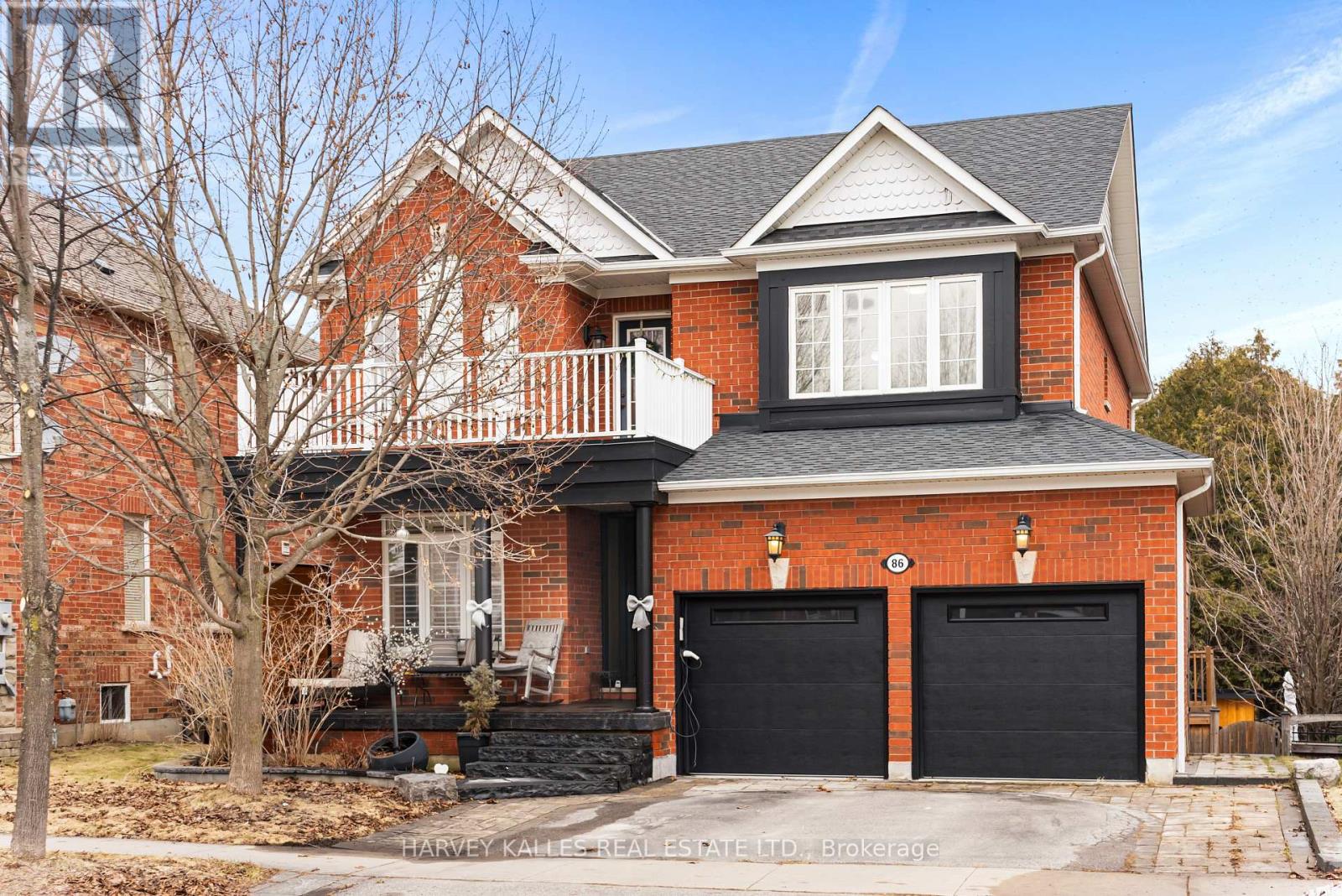 86 ROCKLAND CRESCENT