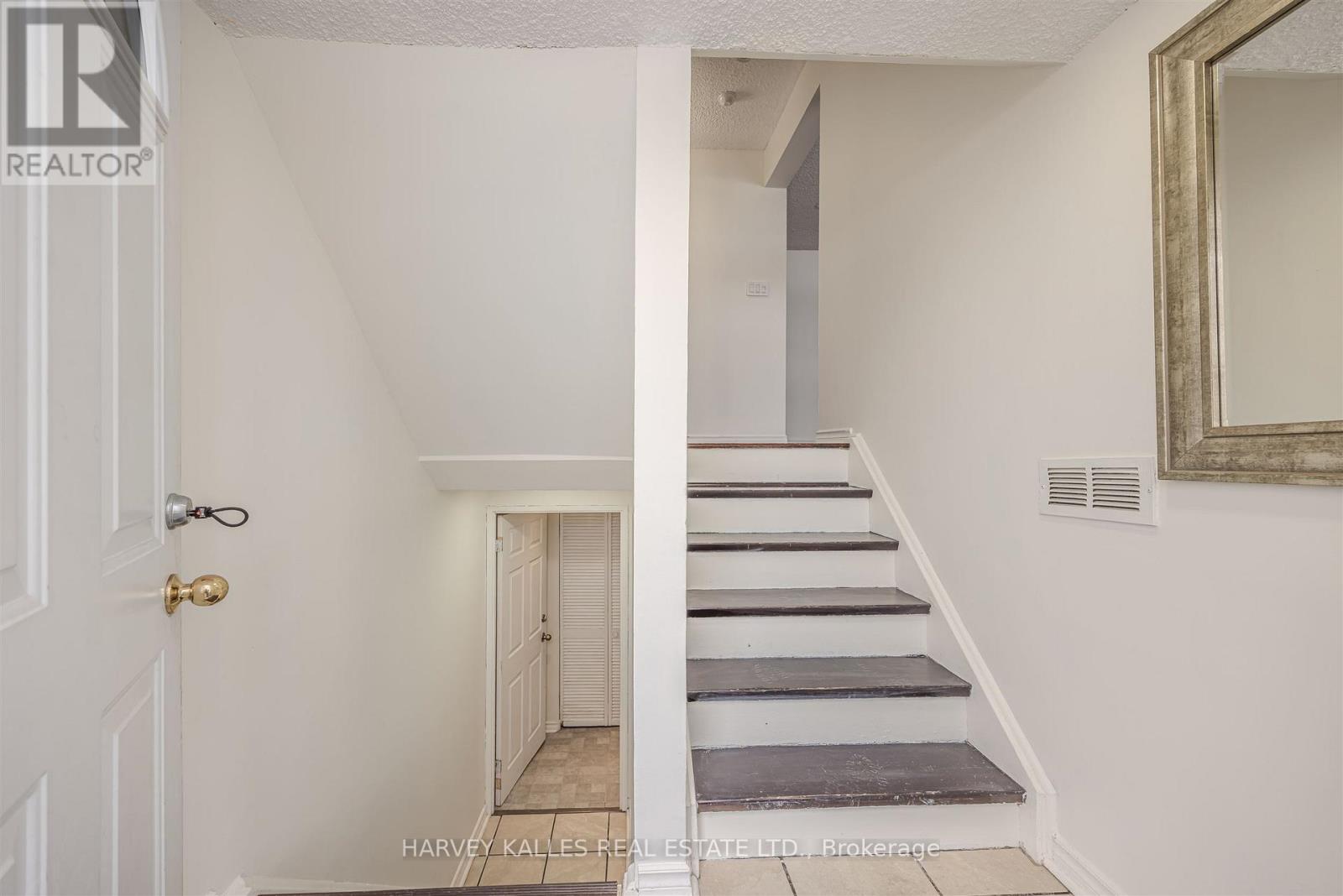 82 - 321 BLACKTHORN STREET