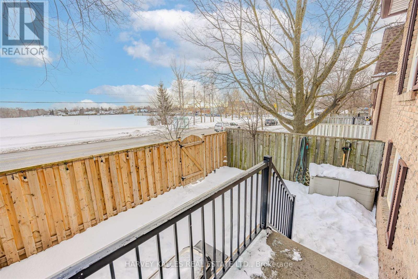 82 - 321 BLACKTHORN STREET