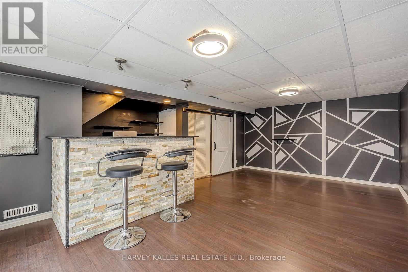 82 - 321 BLACKTHORN STREET