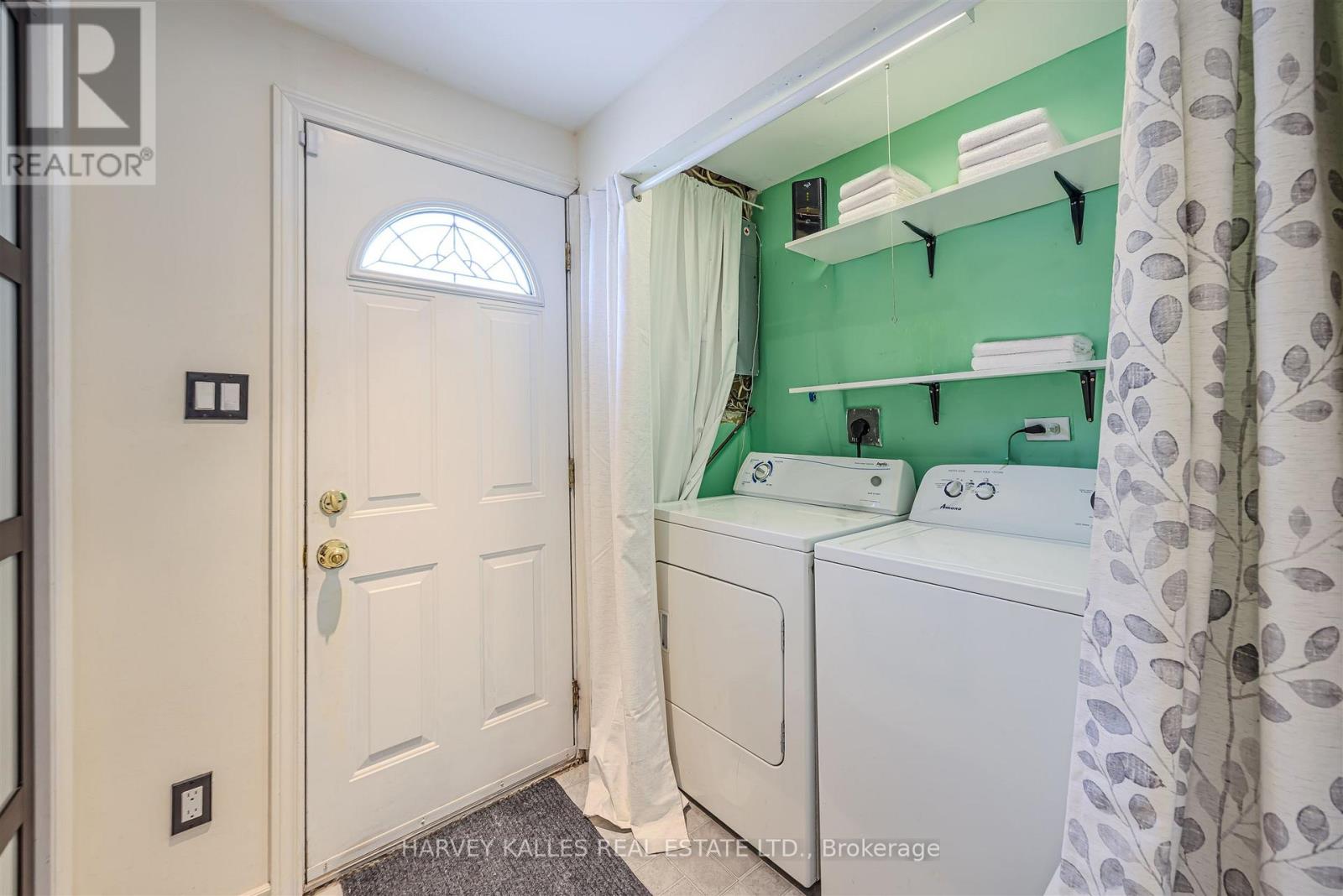 82 - 321 BLACKTHORN STREET