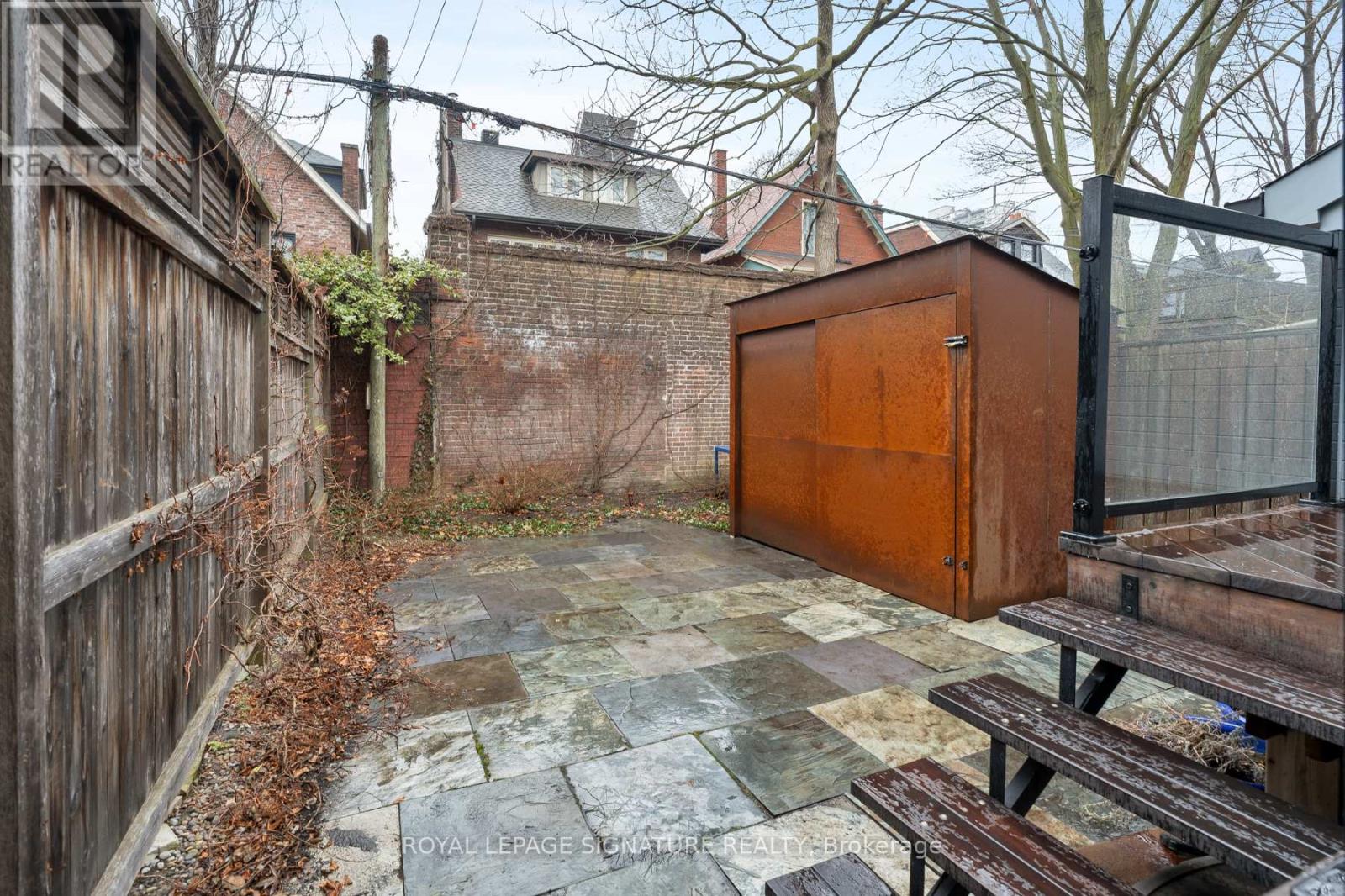 77 DEARBOURNE AVENUE