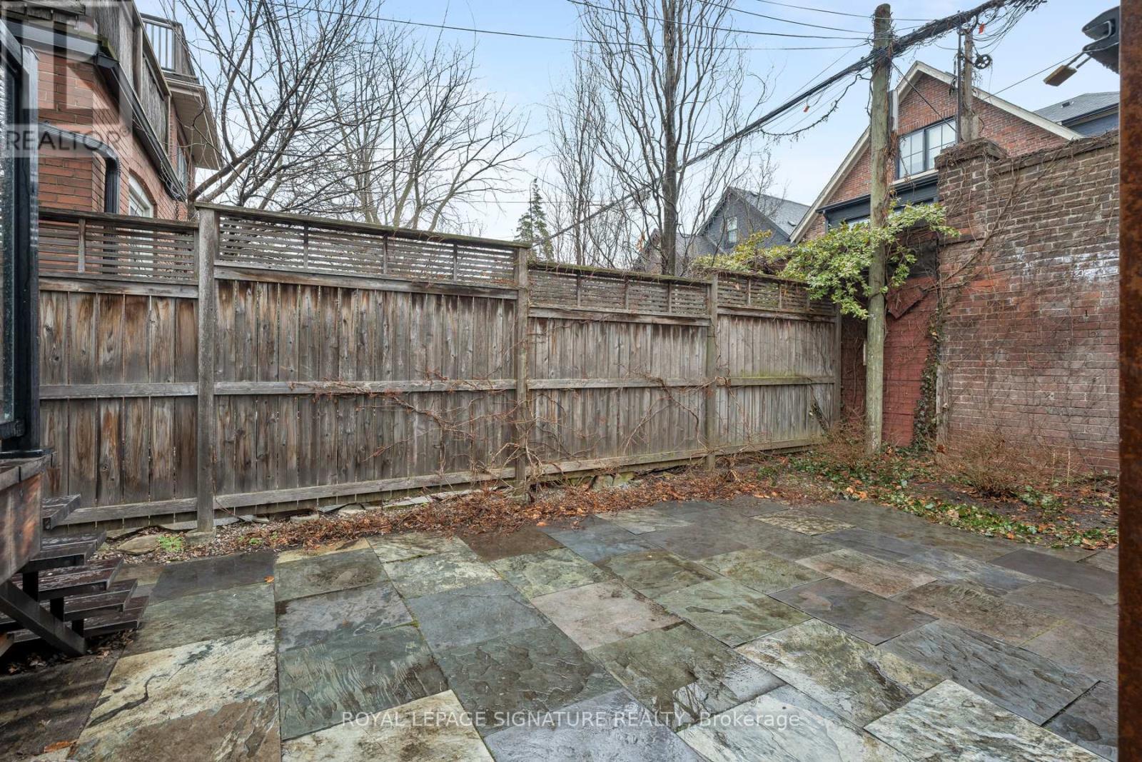 77 DEARBOURNE AVENUE