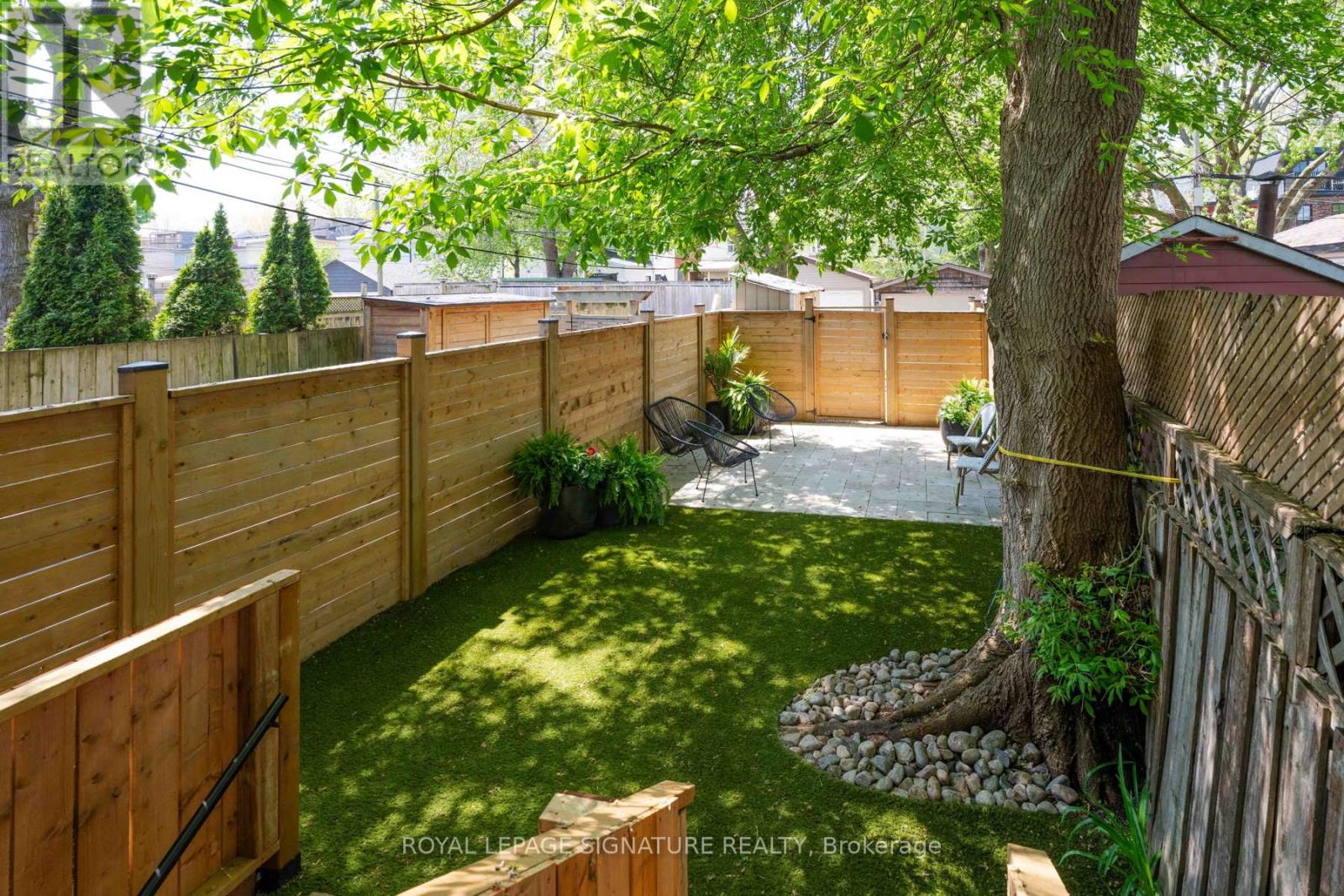 26 PAPE AVENUE